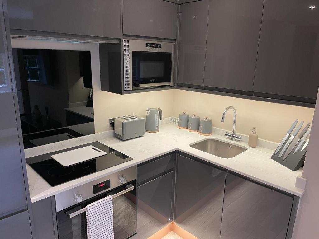 Kitchen - Executive Apartments in Bawtry